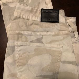 True Religion Skinny Desert Camo Pants Sz 26